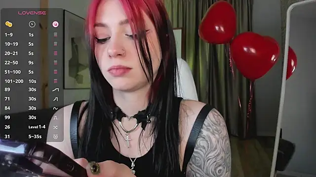 Snapshot of arielabradberry chatting on February 15, 5:50 pm arielabradberry online show from February 15, 5:50 pm