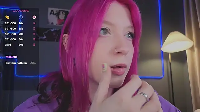 arielabradberry online show from May 27, 11:17 am