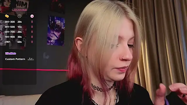 arielabradberry online show from March 23, 2:28 pm