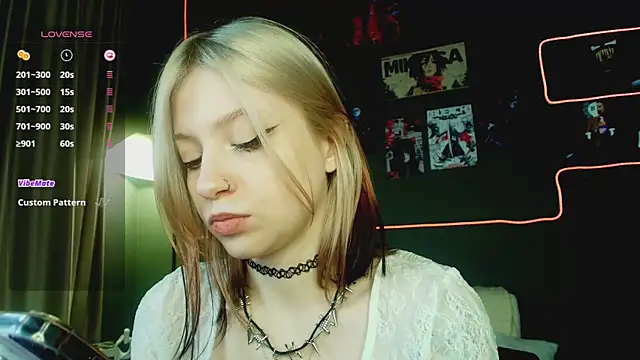 arielabradberry online show from February 10, 2:16 pm