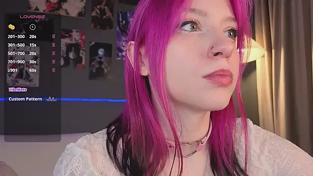 arielabradberry online show from May 30, 1:28 pm