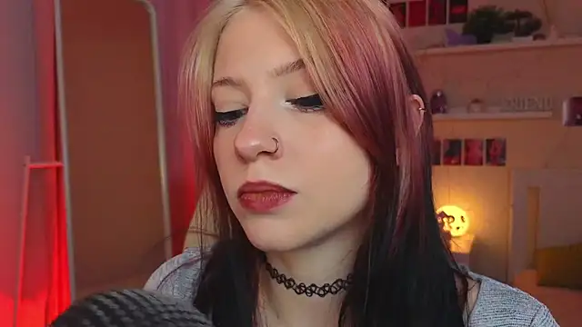 Snapshot of arielabradberry chatting on September 27, 2:56 pm arielabradberry online show from September 27, 2:56 pm