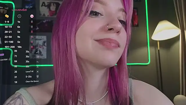 arielabradberry online show from June 14, 1:45 pm
