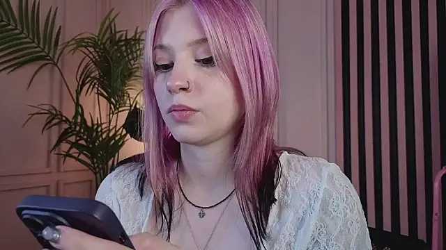 arielabradberry online show from July 1, 2:28 pm