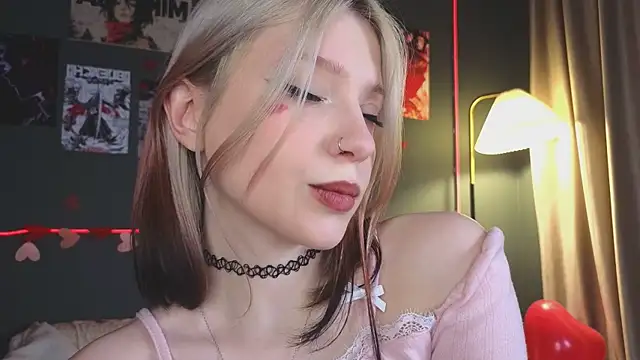 arielabradberry online show from February 12, 2:06 pm