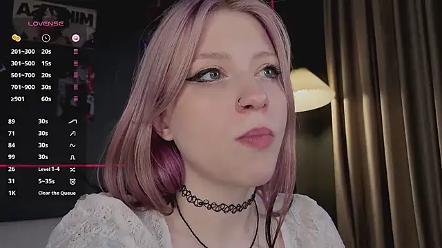arielabradberry online show from May 21, 1:41 pm