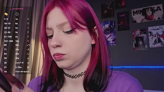 arielabradberry online show from April 4, 1:06 pm