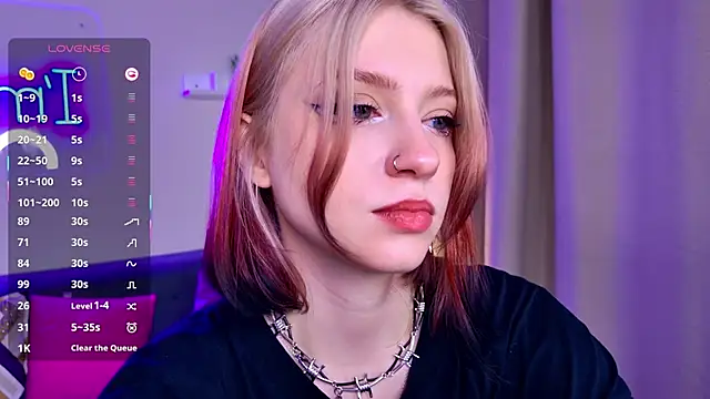 Snapshot of arielabradberry chatting on November 24, 2:50 pm arielabradberry online show from November 24, 2:50 pm