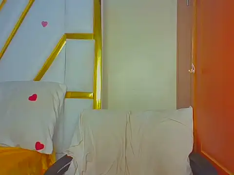 cutesmiling online show from February 26, 3:45 pm