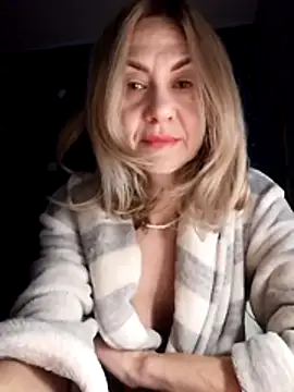 Tanya6547 online show from February 8, 12:41 am