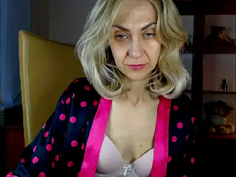 Tanya6547 online show from October 8, 8:16 am