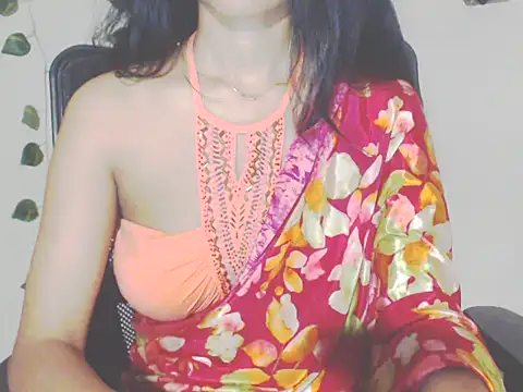 Snapshot of emma_06@xh chatting on July 3, 10:00 am emma 06xh online show from July 3, 10:00 am