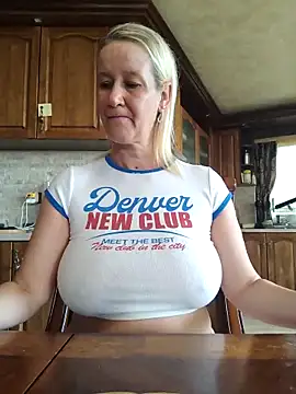 Lotus-blume1 online show from November 4, 9:35 am