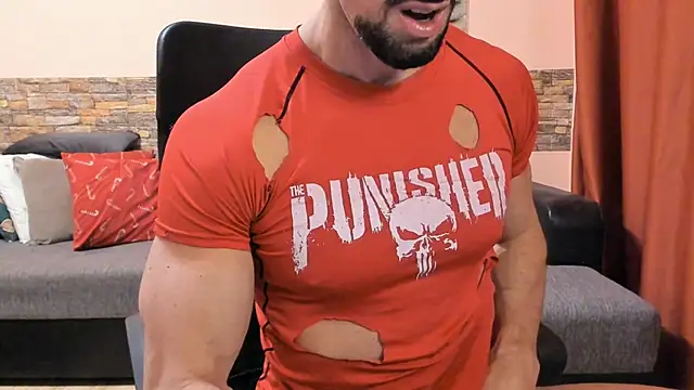 HotHunkTrainer online show from January 18, 10:18 am