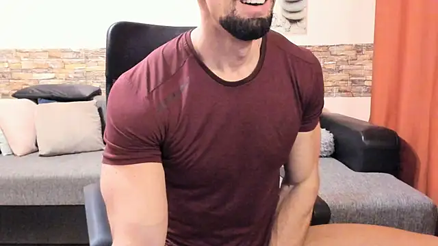 HotHunkTrainer online show from December 2, 8:49 am