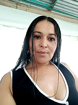 jessamond online show from November 25, 6:30 pm