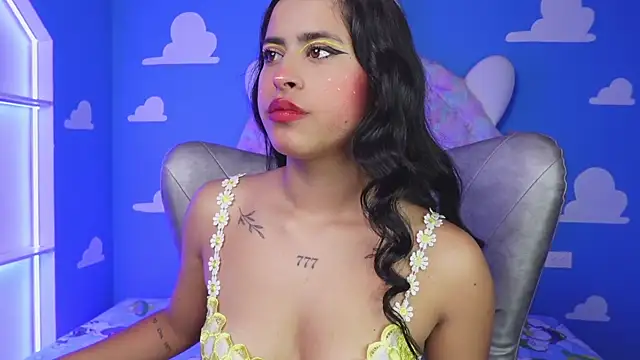 miss romyna online show from December 20, 11:02 am