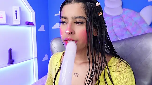 Snapshot of miss_romyna chatting on March 7, 2:23 pm miss romyna online show from March 7, 2:23 pm