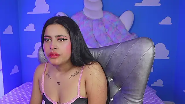 miss romyna online show from March 14, 11:05 am