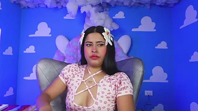 miss romyna online show from April 18, 11:01 am