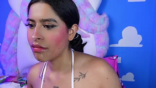 Snapshot of miss_romyna chatting on February 21, 12:27 pm miss romyna online show from February 21, 12:27 pm