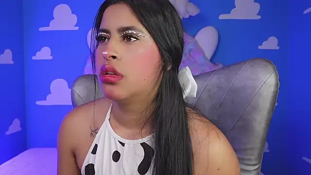 miss romyna online show from March 31, 11:01 am