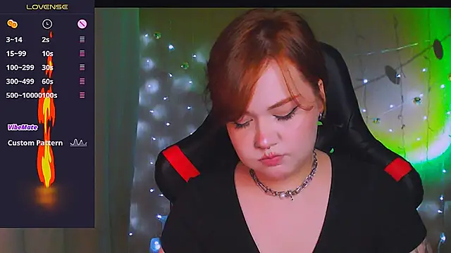 Snapshot of lala_loulou_land chatting on May 25, 7:34 pm lala loulou land online show from May 25, 7:34 pm