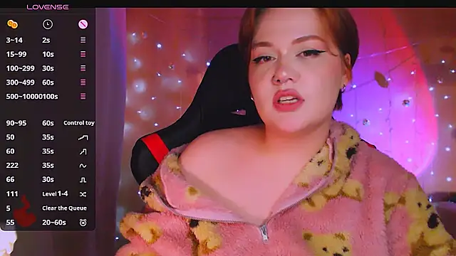 Snapshot of lala_loulou_land chatting on June 1, 5:56 pm lala loulou land online show from June 1, 5:56 pm