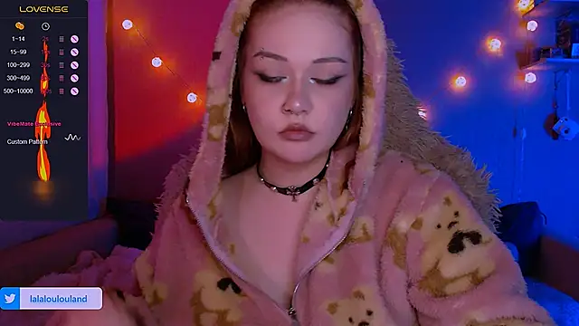 Snapshot of lala_loulou_land chatting on February 21, 8:38 pm lala loulou land online show from February 21, 8:38 pm