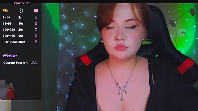 Snapshot of lala_loulou_land chatting on May 30, 1:28 pm lala loulou land online show from May 30, 1:28 pm