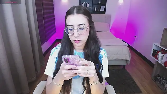 Snapshot of Imkitty-Horny chatting on November 13, 3:43 am Imkitty-Horny online show from November 13, 3:43 am