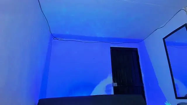 Snapshot of emperatrizhotwolf chatting on February 27, 10:55 am emperatrizhotwolf online show from February 27, 10:55 am