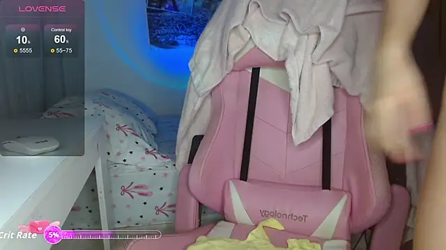 sexy valentina1 online show from November 28, 1:06 am