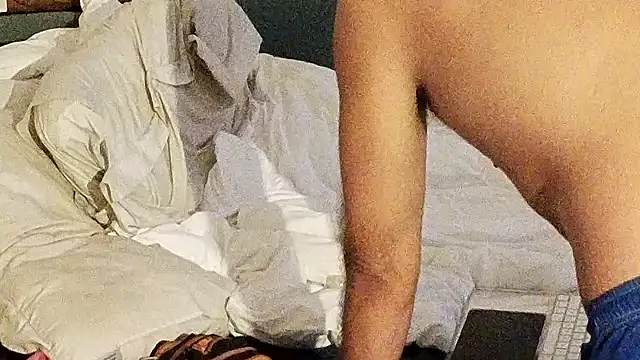 badboybrad11 online show from March 26, 2:21 am