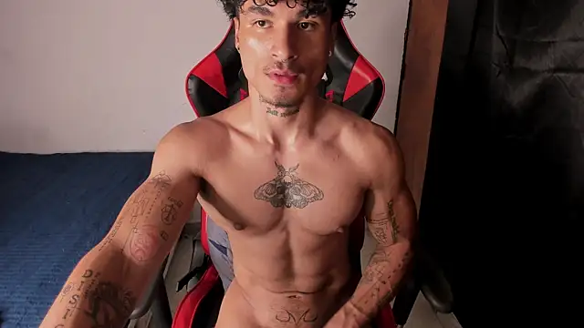 Thomas Fit1 online show from May 27, 1:57 am