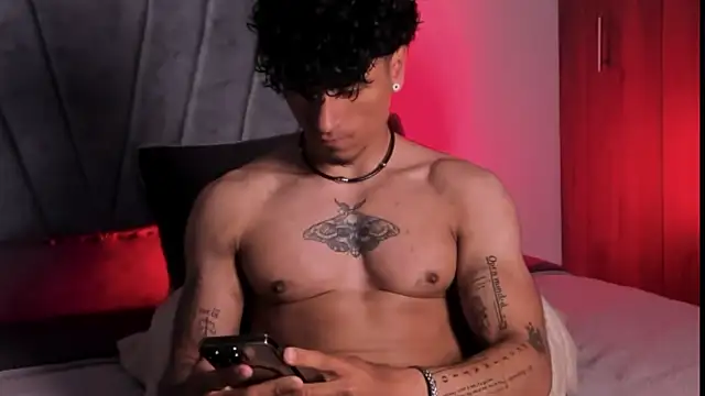 Thomas Fit1 online show from October 4, 2:02 am