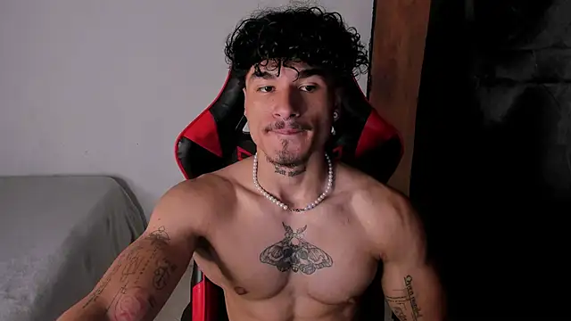 Thomas Fit1 online show from May 18, 6:45 pm
