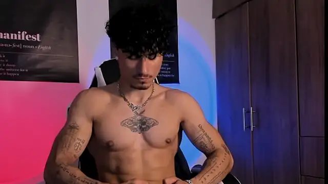 Thomas Fit1 online show from March 1, 11:49 pm