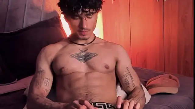 Thomas Fit1 online show from September 19, 5:22 am