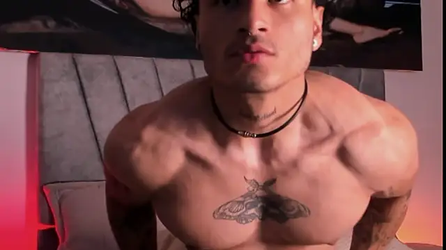 Thomas Fit1 online show from December 22, 2:33 am