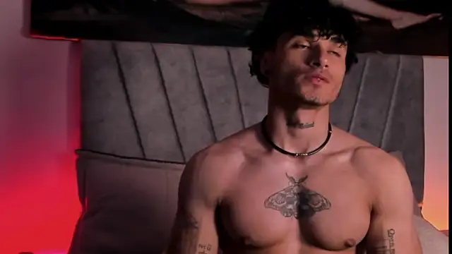 Thomas Fit1 online show from December 20, 2:36 am