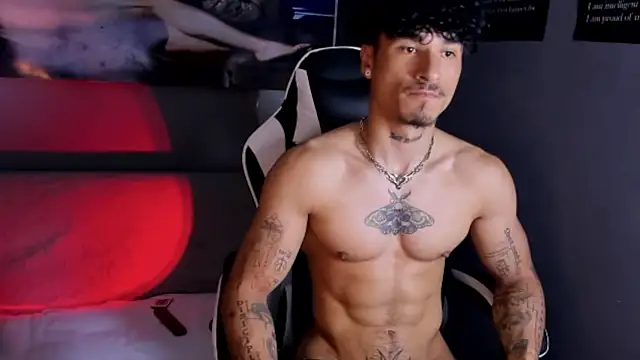 Thomas Fit1 online show from April 22, 7:04 am