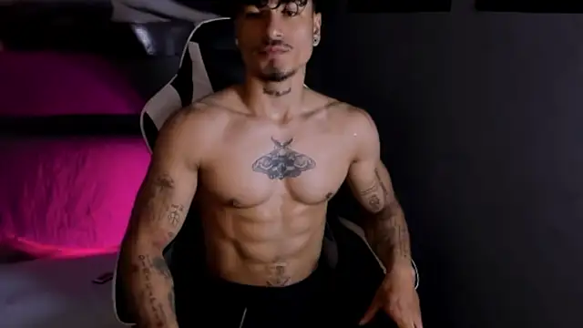 Thomas Fit1 online show from April 15, 6:45 pm