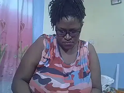Snapshot of sexy_bigboobss chatting on March 19, 10:31 pm sexy bigboobss online show from March 19, 10:31 pm
