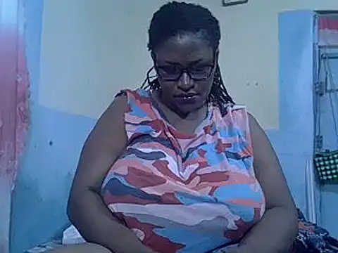 Snapshot of sexy_bigboobss chatting on September 16, 7:20 am sexy bigboobss online show from September 16, 7:20 am