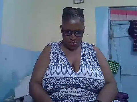 Snapshot of sexy_bigboobss chatting on October 7, 7:15 pm sexy bigboobss online show from October 7, 7:15 pm