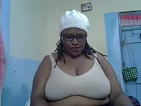 Snapshot of sexy_bigboobss chatting on September 17, 7:49 pm sexy bigboobss online show from September 17, 7:49 pm