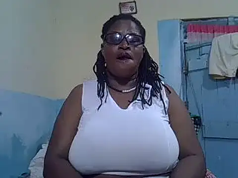 sexy bigboobss online show from October 31, 5:20 pm