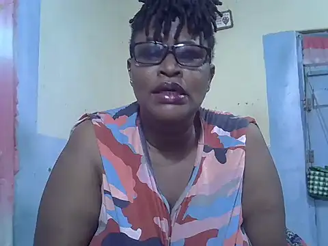 Snapshot of sexy_bigboobss chatting on September 26, 7:48 am sexy bigboobss online show from September 26, 7:48 am