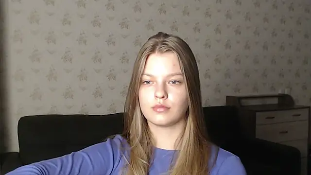Snapshot of EmySway chatting on December 30, 1:47 pm EmySway online show from December 30, 1:47 pm